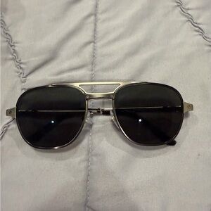 Stylish Black Aviator Sunglasses
